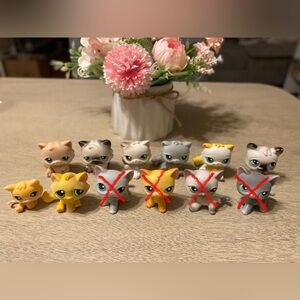 ❌SOLD❌ Lot of 8 Littlest Pet Shop Cats